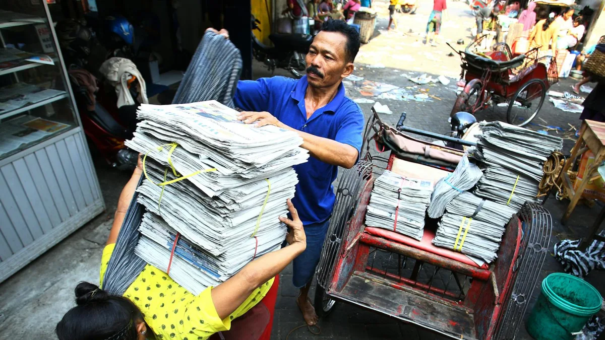 Indonesian Rupiah (IDR) Falls to Record Low as Oil Prices Rise