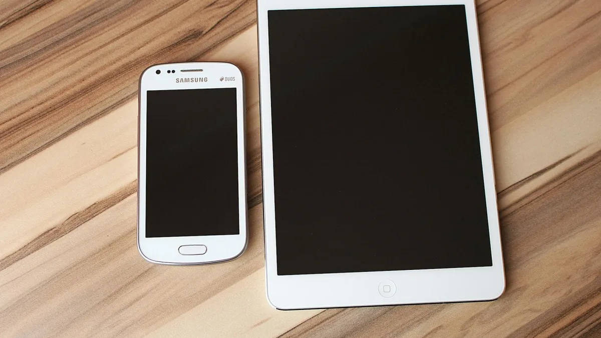 Samsung Electronics (005930) Faces 47,000 Worker Strike Threat
