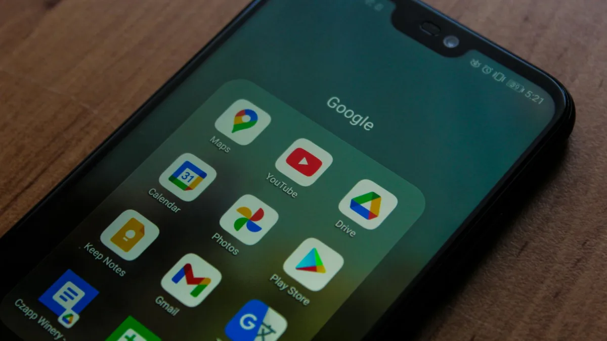 CoreWeave (CW) stock drops amid Google cloud venture news