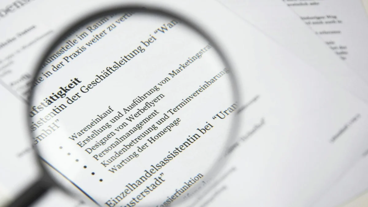 Job Seekers Face Doomjobbing: 242 Applications per Opening