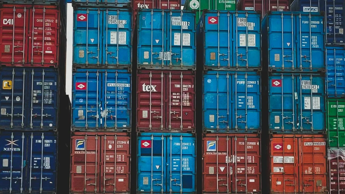U.S. Indicts Four Chinese Container Firms for Price-Fixing Cartel