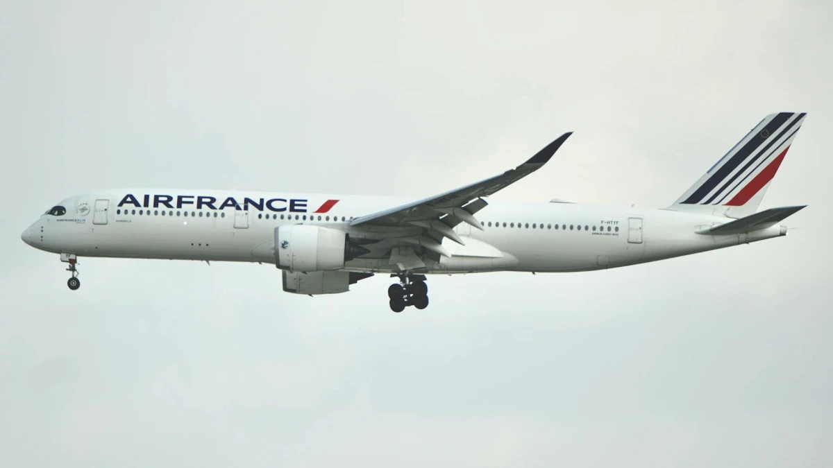 Airbus (AIR) Warns of A350 Delivery Delays Amid Order Challenges