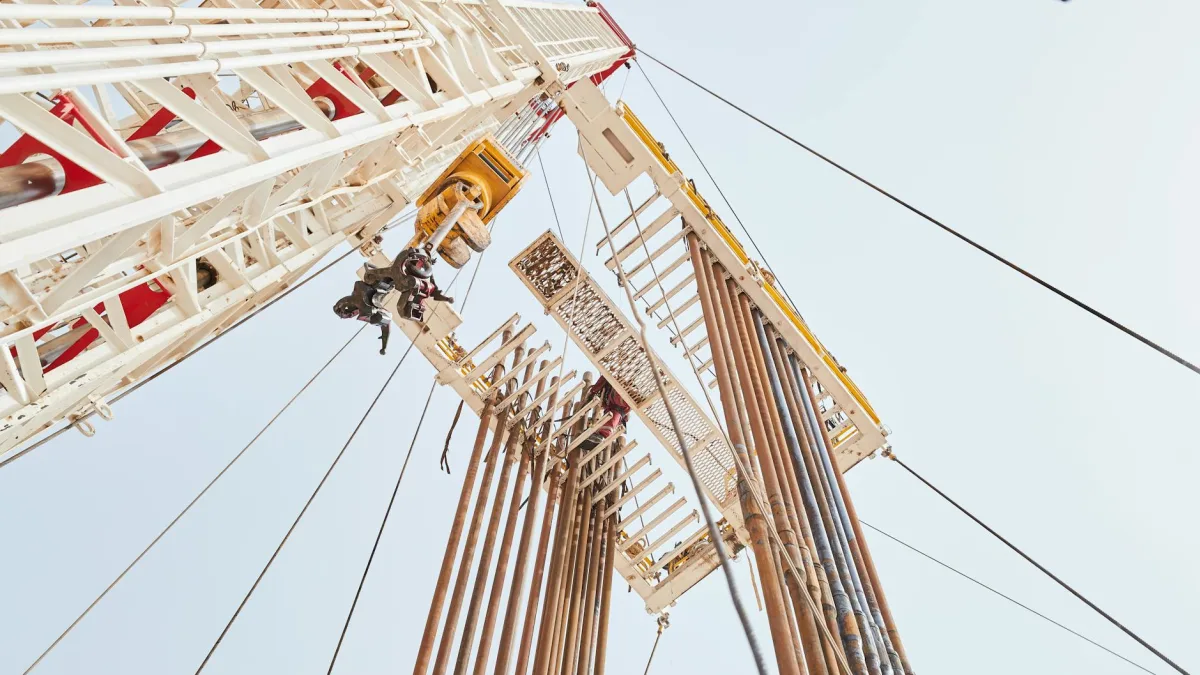 Brent Crude (BZ) Drops 6% to $105 Amid Energy Flow Hopes