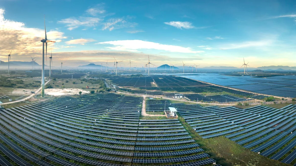 Bloom Energy (BE) faces valuation debate amid growth analysis