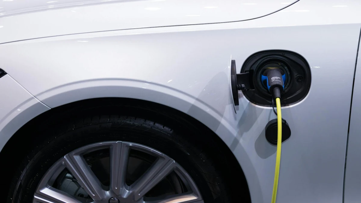 General Motors (GM) SWOT Analysis Highlights EV Challenges