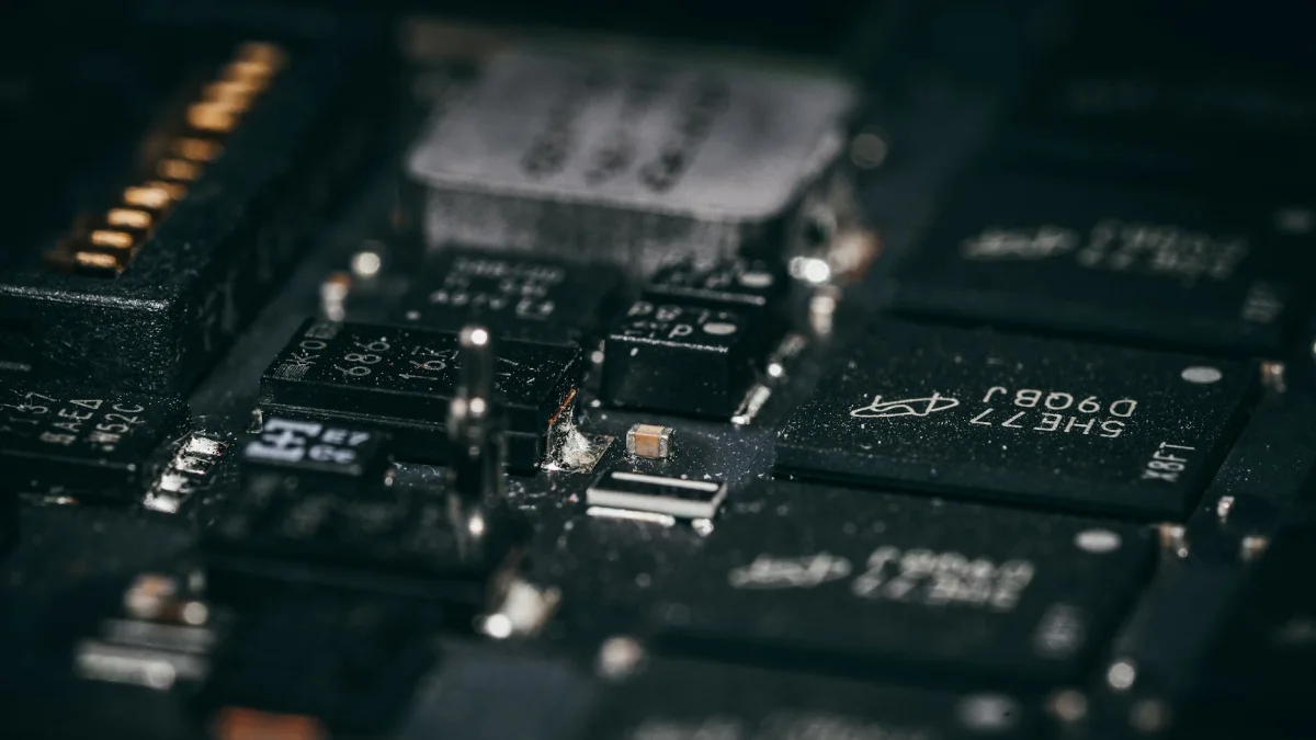 Cirrus Logic (CRUS) Faces Valuation Questions in Semiconductor Sector