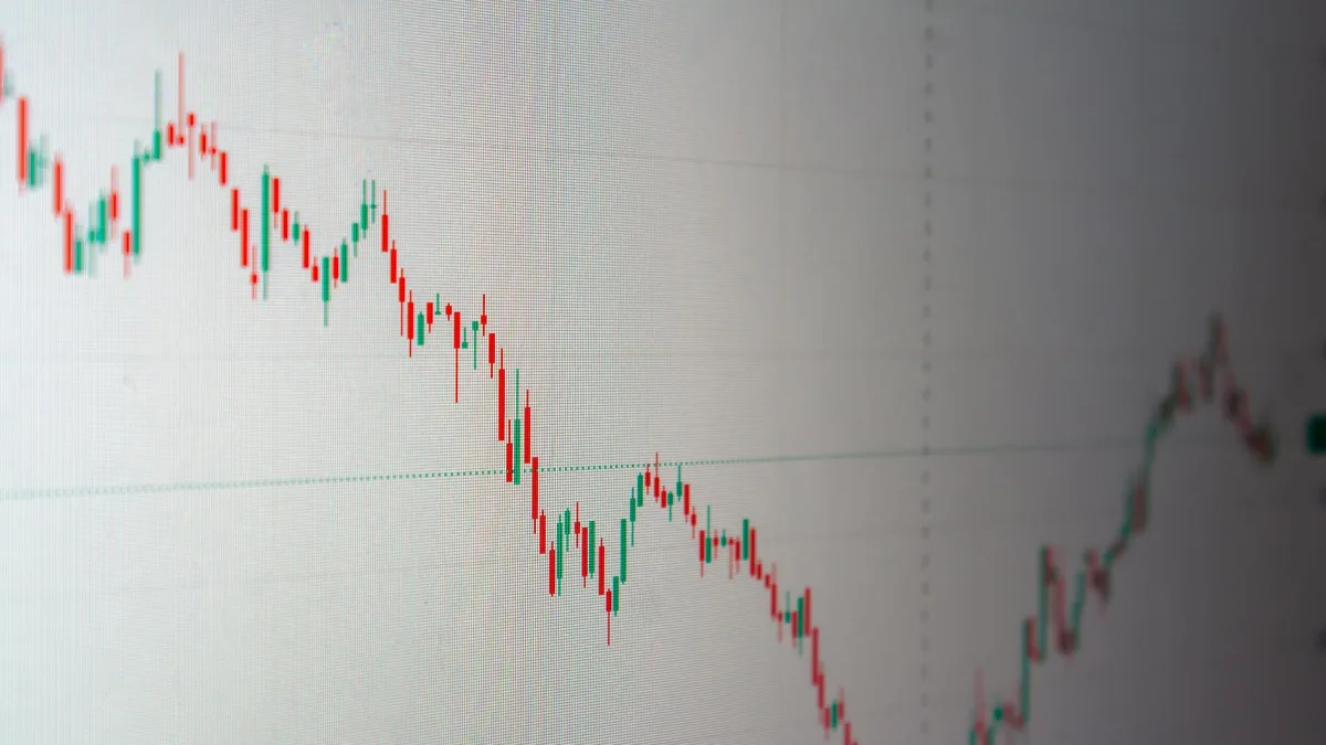 XPO (XPO) Stock Gains Momentum in LTL Market Analysis