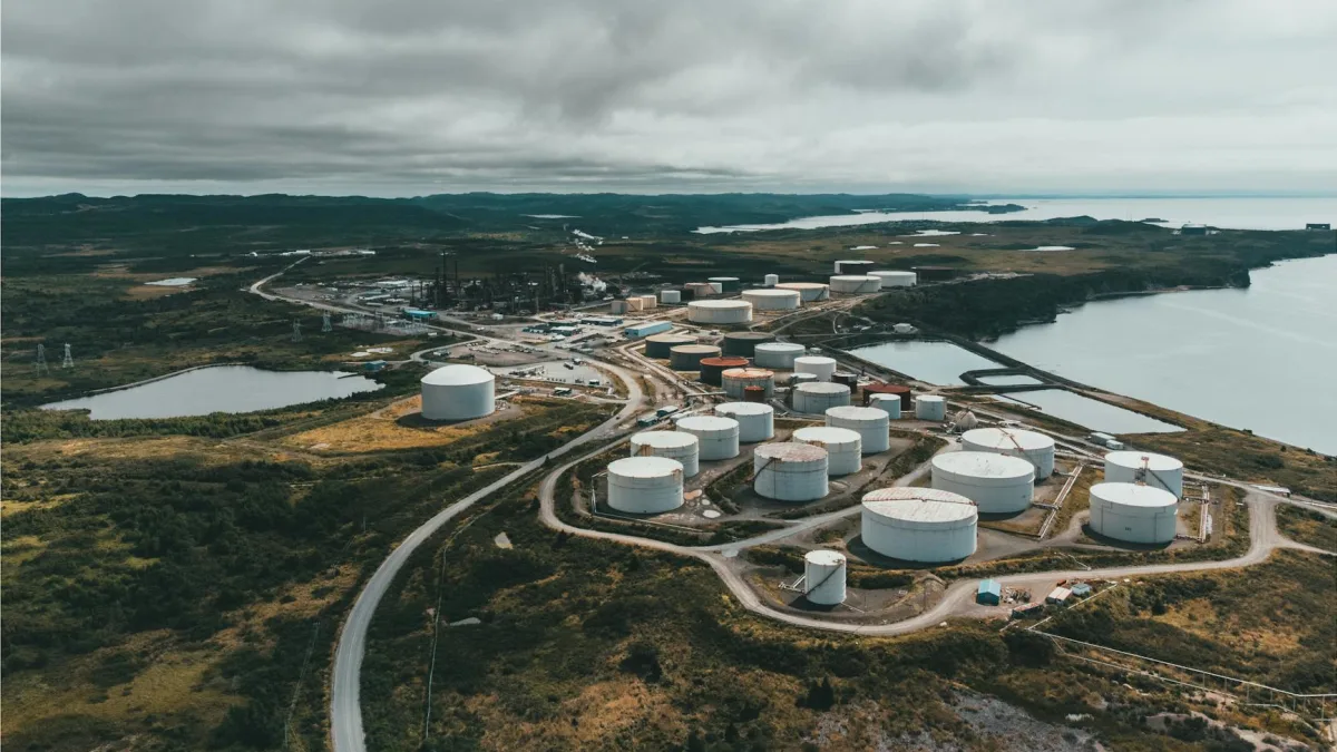 Canadian Natural Resources (CNQ) Gains 56.55% Over 52 Weeks