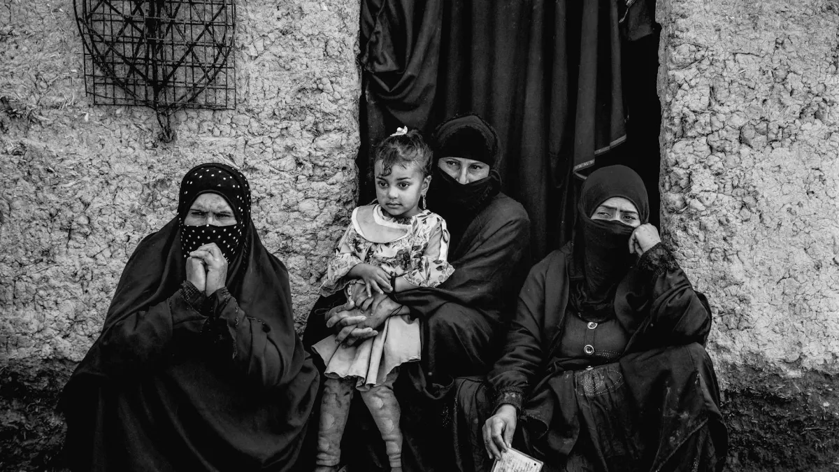 Islamic State-linked women return home, 2nd group confirmed