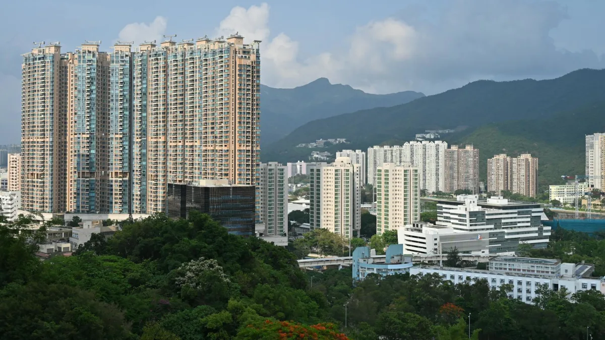 Gold Miner Plans Hong Kong Listing Not Seen in 12 Years