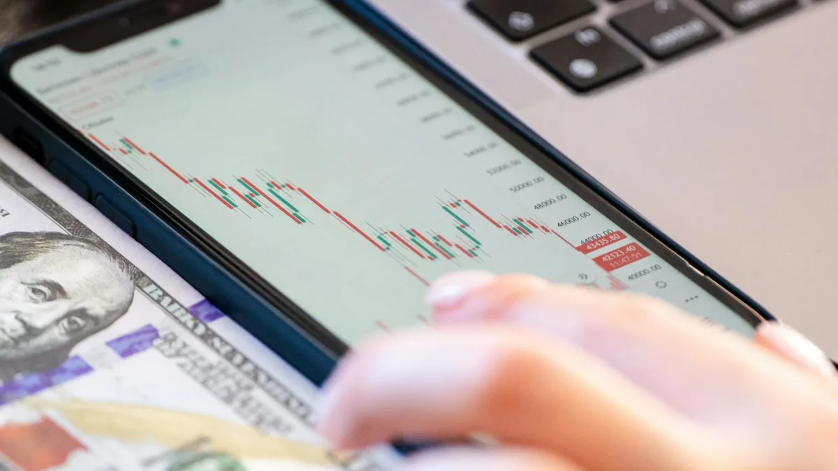 S&P 500 Hits Record Closing Highs Led by Tech Stocks