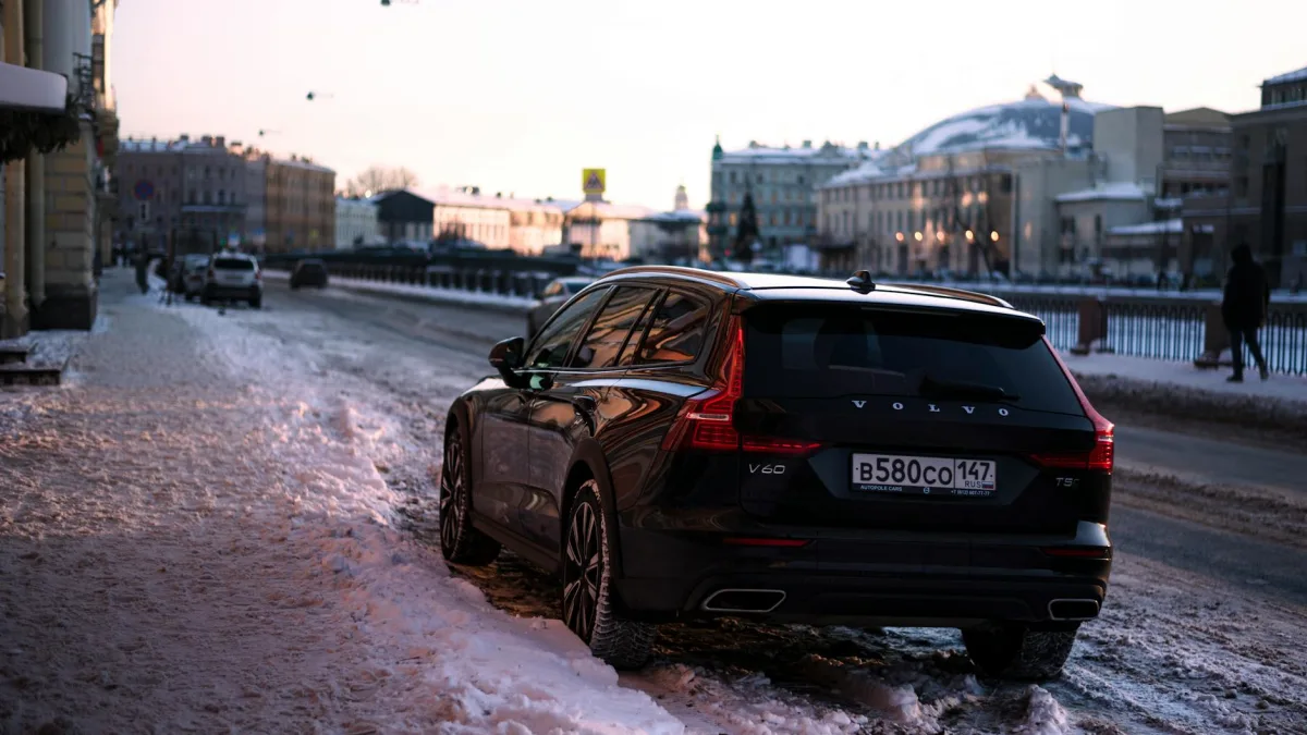 Volvo Car (VLVLY) Avoids US Ban on Connected Vehicles from China