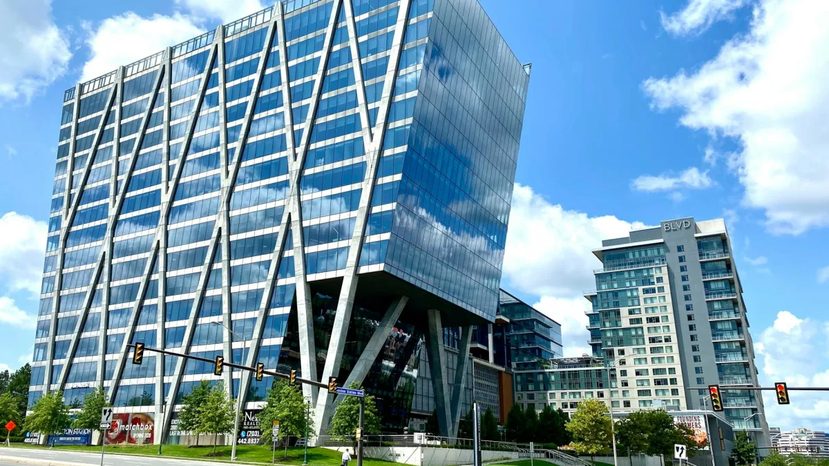 Stratus Properties (STRS) Stock Sale Amounts to $290,502