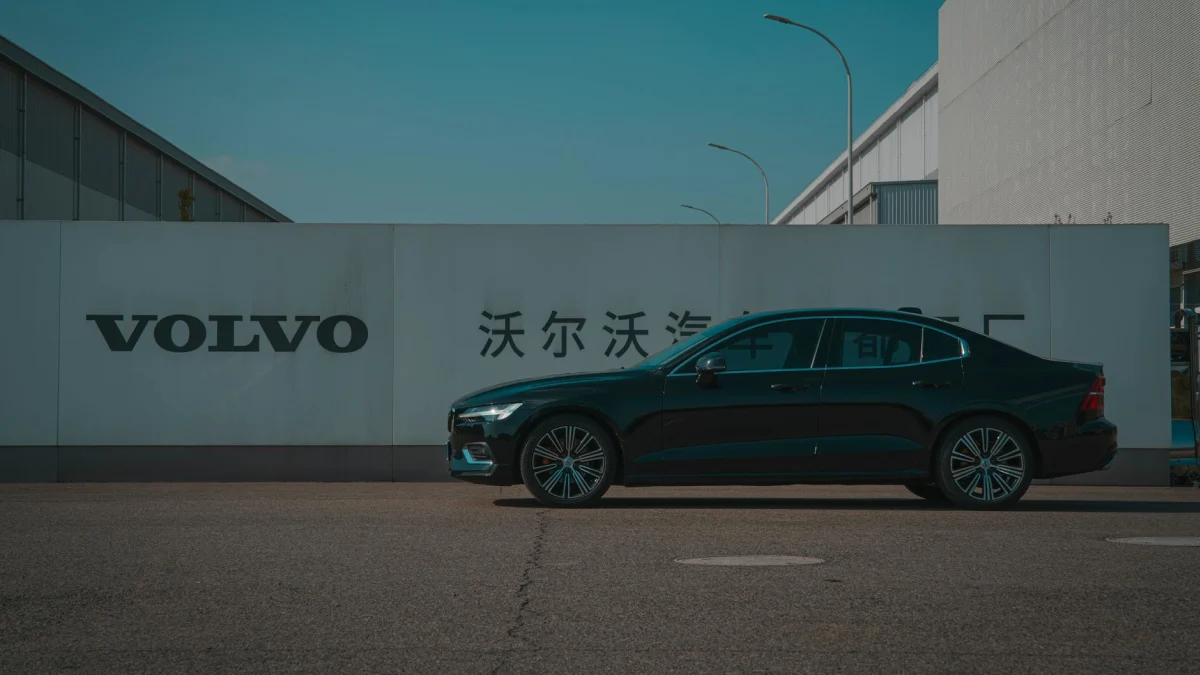 NIO CEO Predicts Challenges for China's Auto Industry Amid Changes