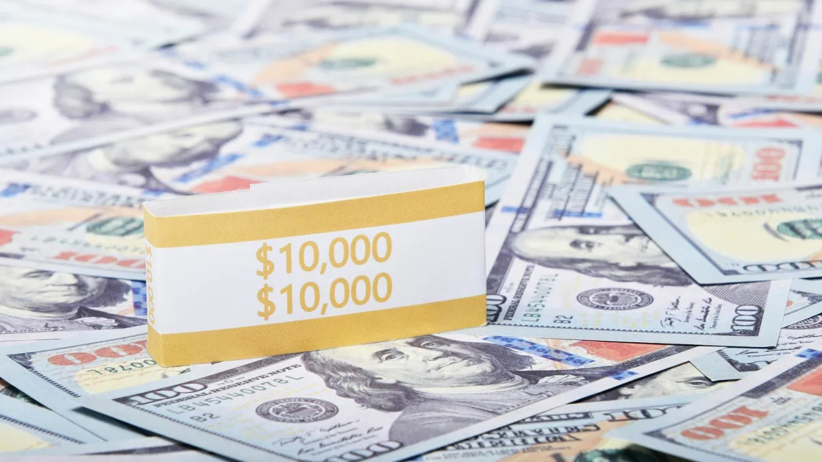 Wealthy Families Reduce Dollar Exposure Survey