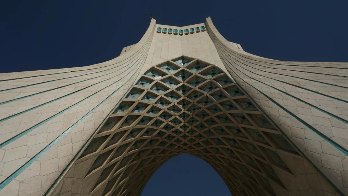 U.S. Sanctions Iran's Persian Gulf Strait Authority Over Tolls