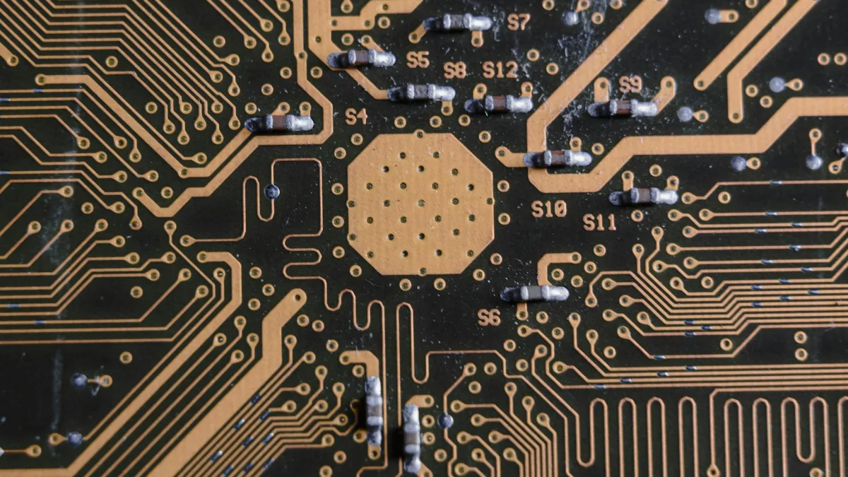 Samsung (005930) Shares Surge 6% After HBM4E Chip Shipment Announcement