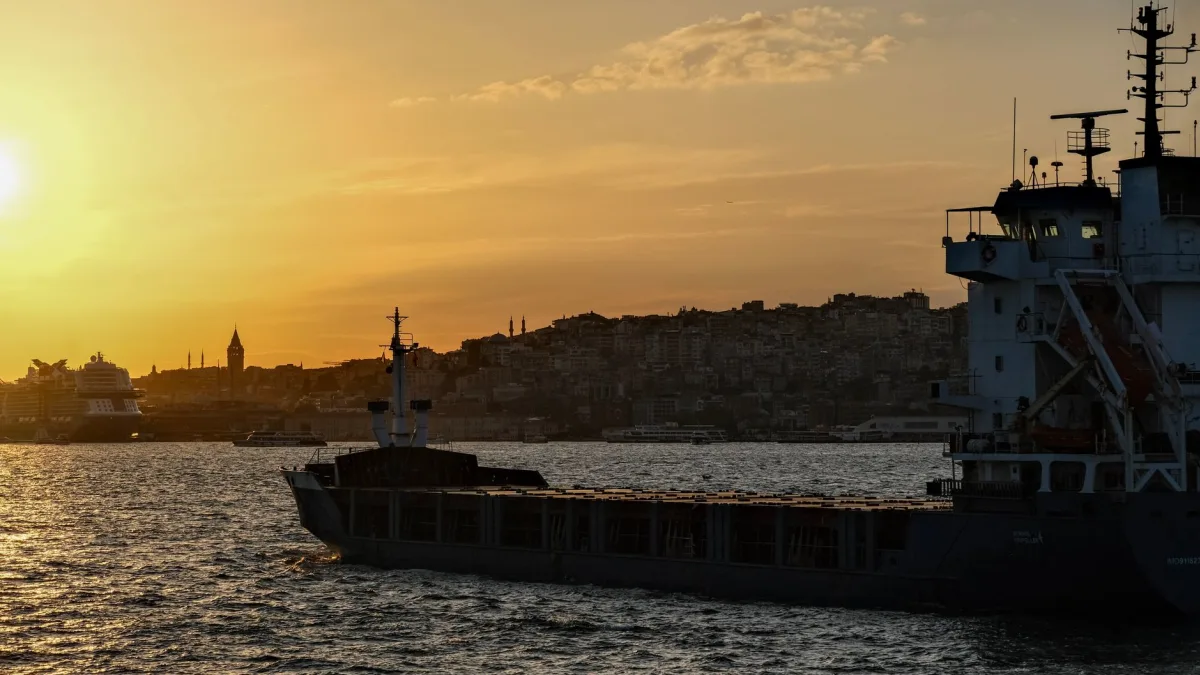 Ships Sailing Dark in Strait of Hormuz Impact Trade Dynamics