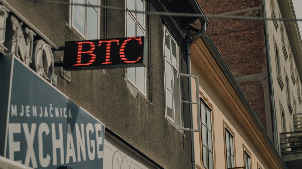 Bitcoin (BTC) 2027 Target Retains $200K Amid 38% Decline