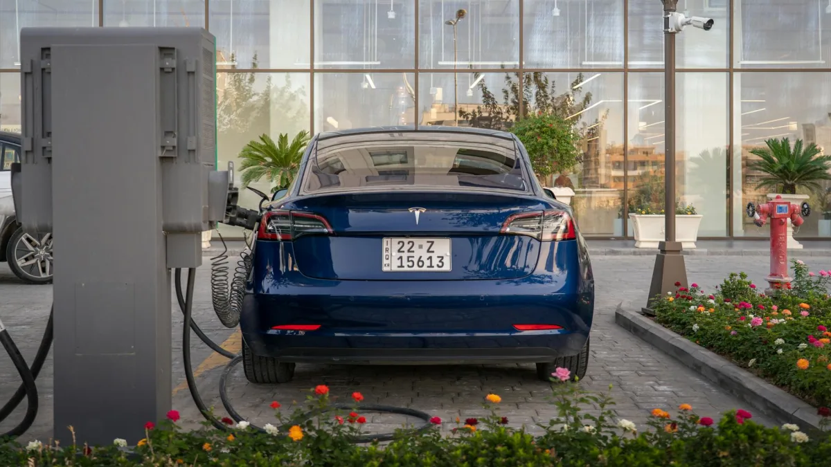 Bloom Energy vs. Plug Power: 2026 Hydrogen Stock Comparison