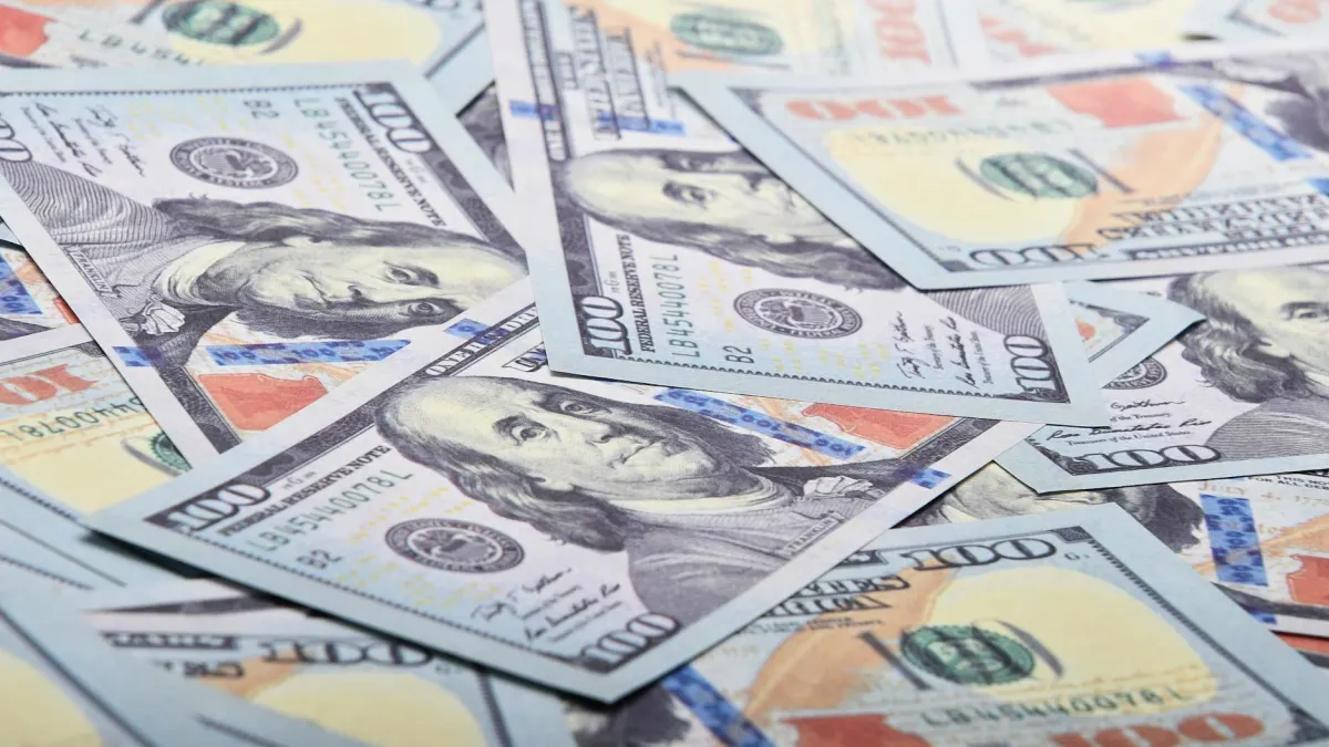 XLU Shares Up 7% Year-to-Date Amid Rising Treasury Yield Concerns