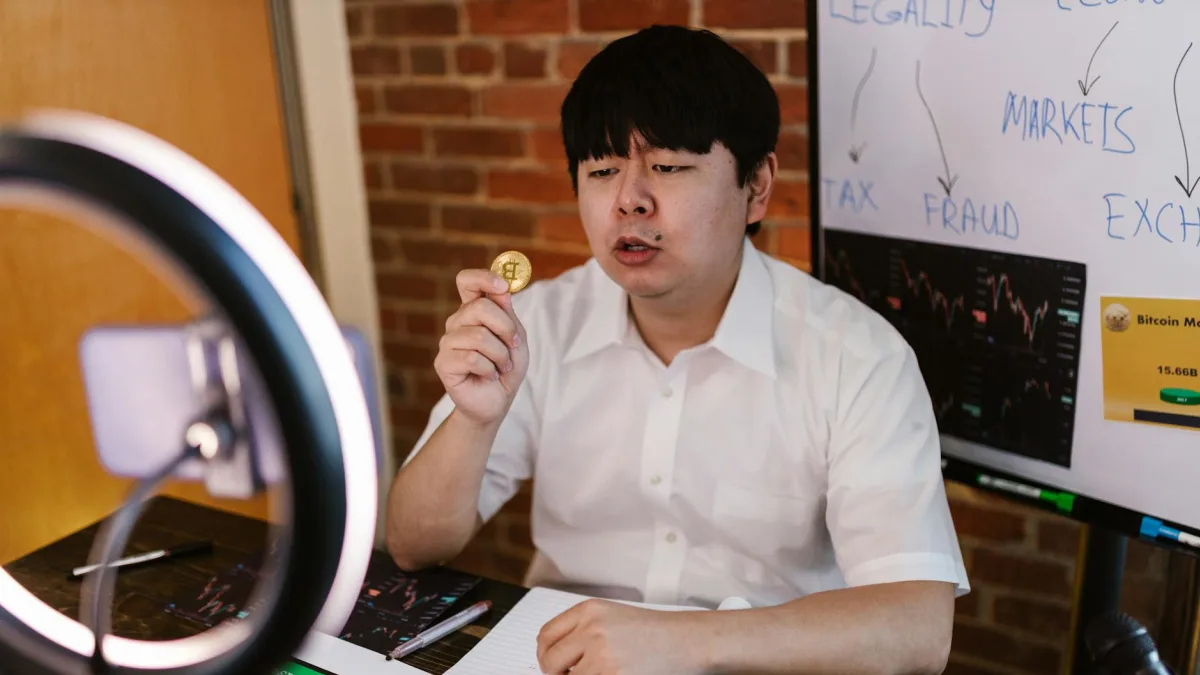 Stablecoin Demand May Fade, BoE's Greene Provides Insight