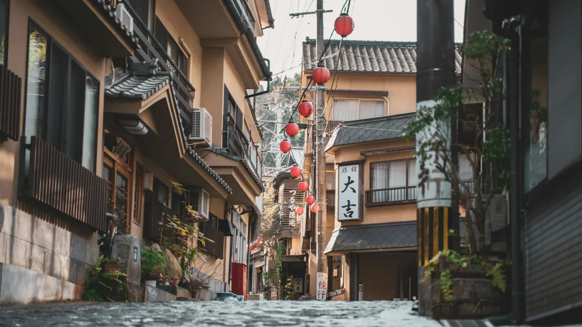 Japanese Bond Yields Reach Highest Level in 40 Years