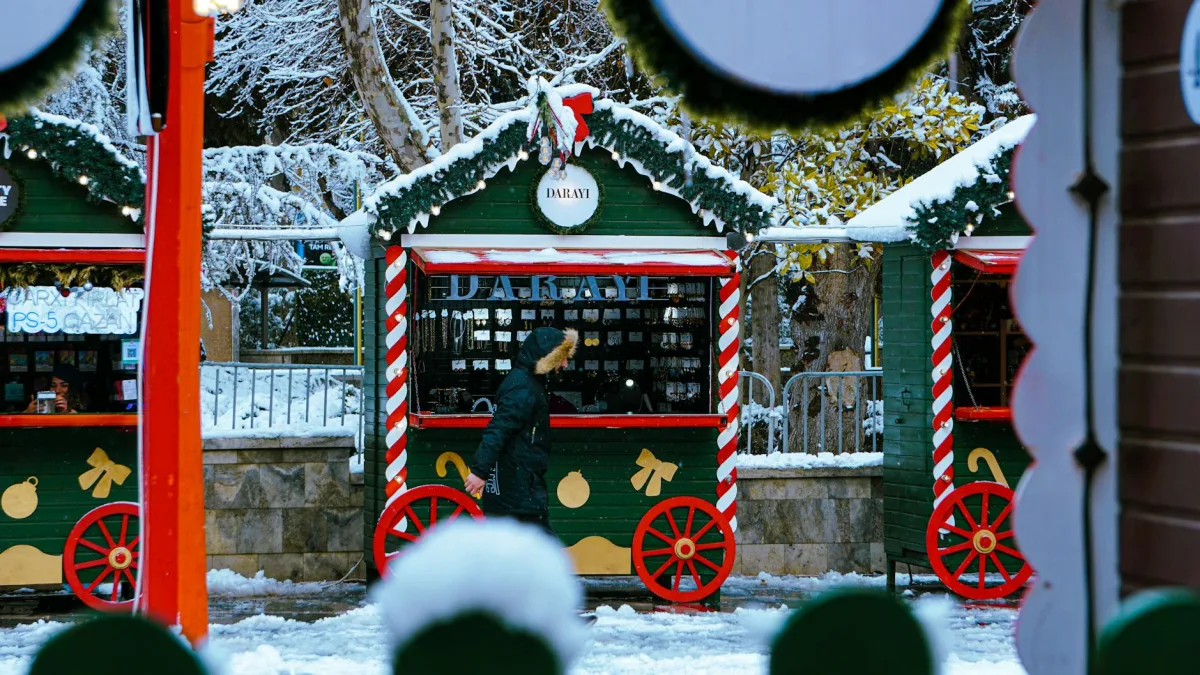 Snowflake (SNOW) Director Sells Over $110 Million in Shares