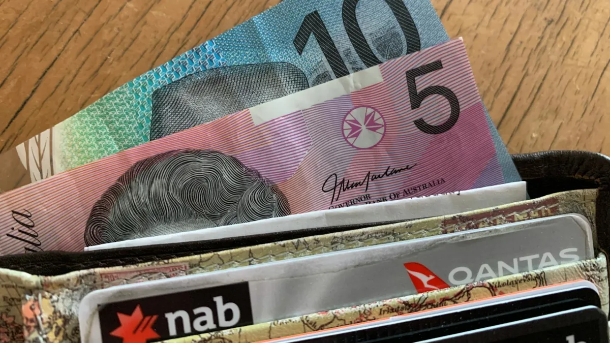 Australia Minimum Wage Increased 4.75% Amid Inflation Trends