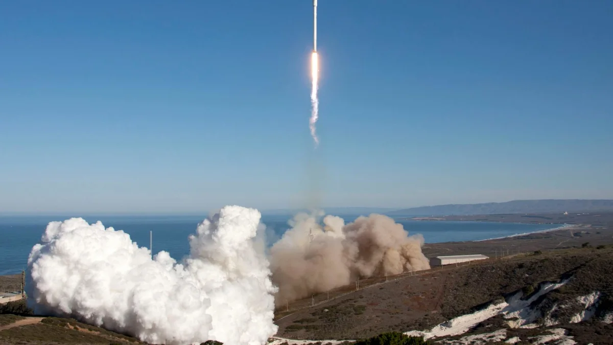 Blue Origin Predicts New Glenn Rocket Launch by 2026
