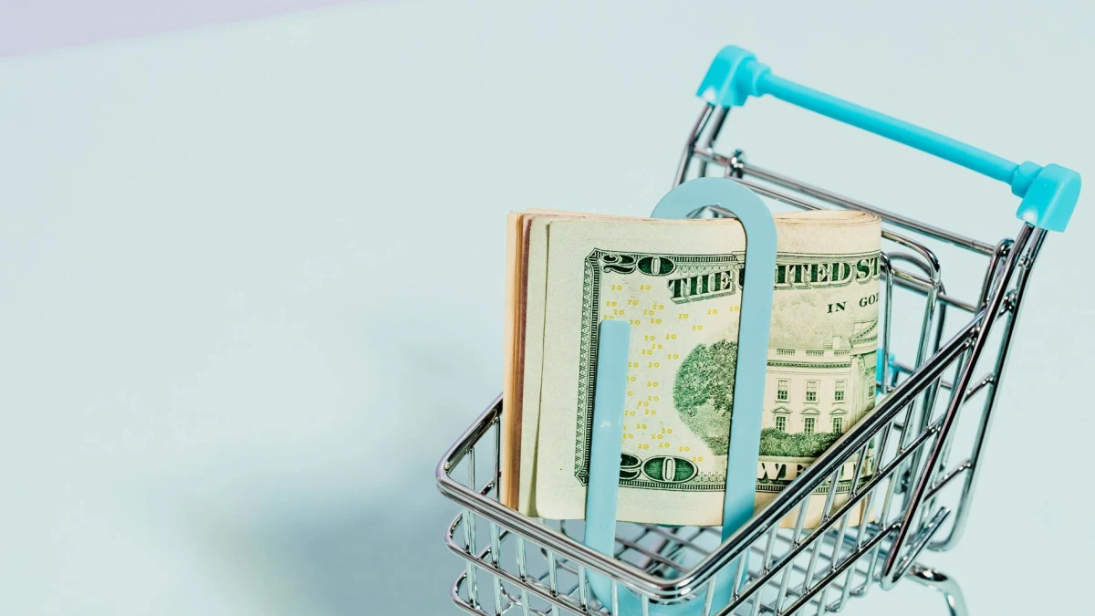 Fed Reports Rising Consumer Prices Impact Spending Behavior