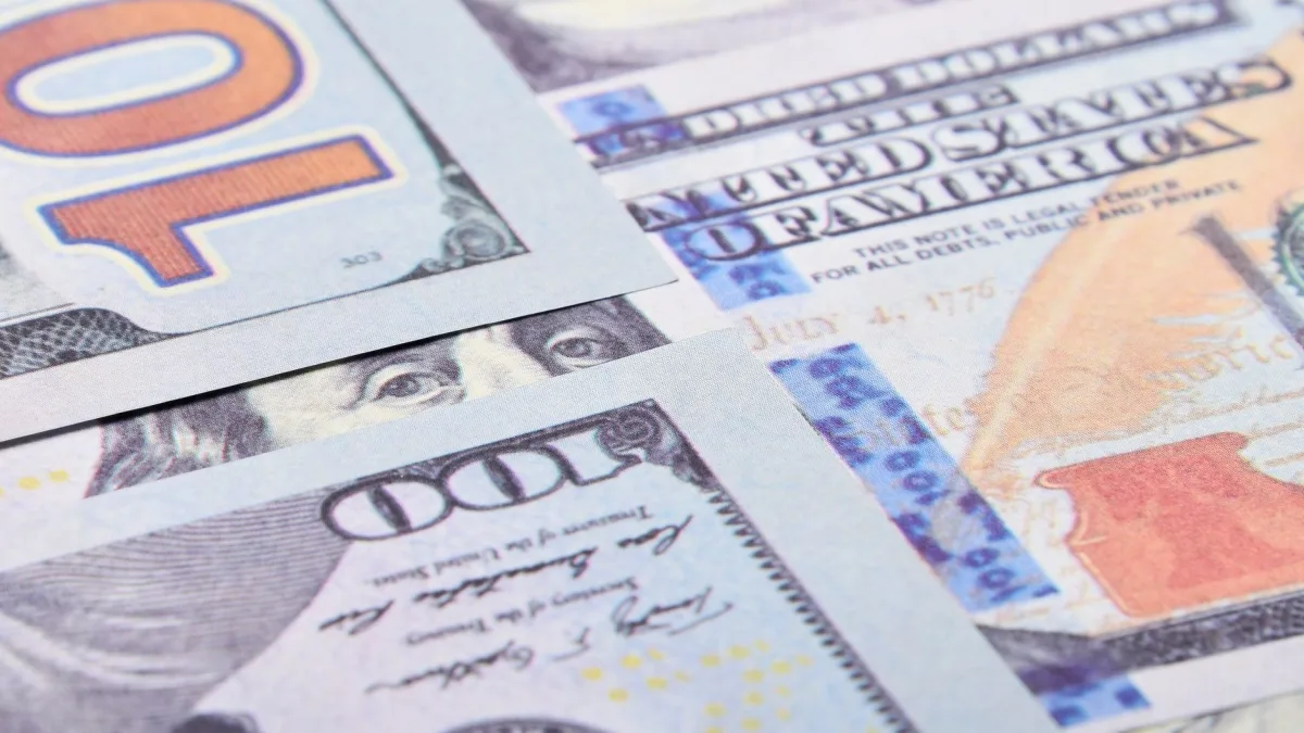 Dollar Eases Amid Israel-Lebanon Ceasefire Insights