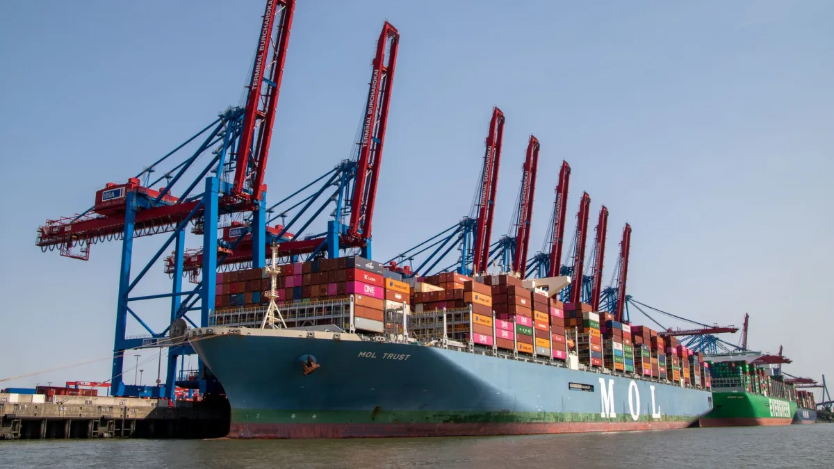 MOL Secures Extended Talks for NIS Purchase in Serbia