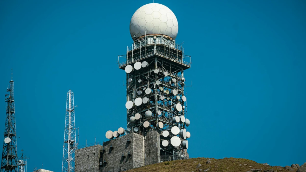 Bouygues Telecom (BOUT) Consortium Agrees to Buy SFR for €20.35bn