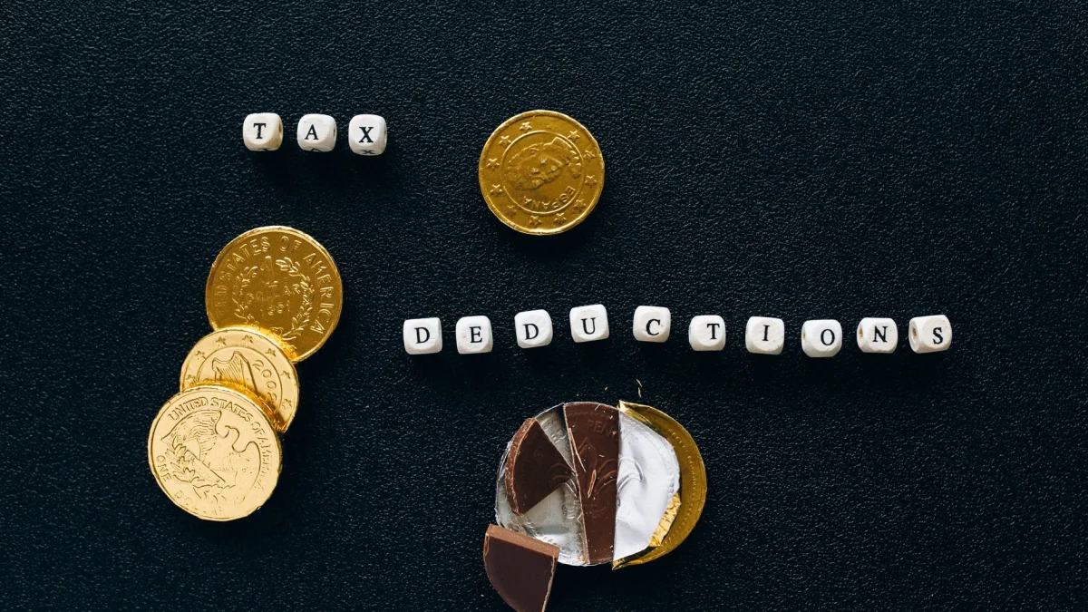 Pension Savings: 5% Deduction for Workers Earning Over £10,000
