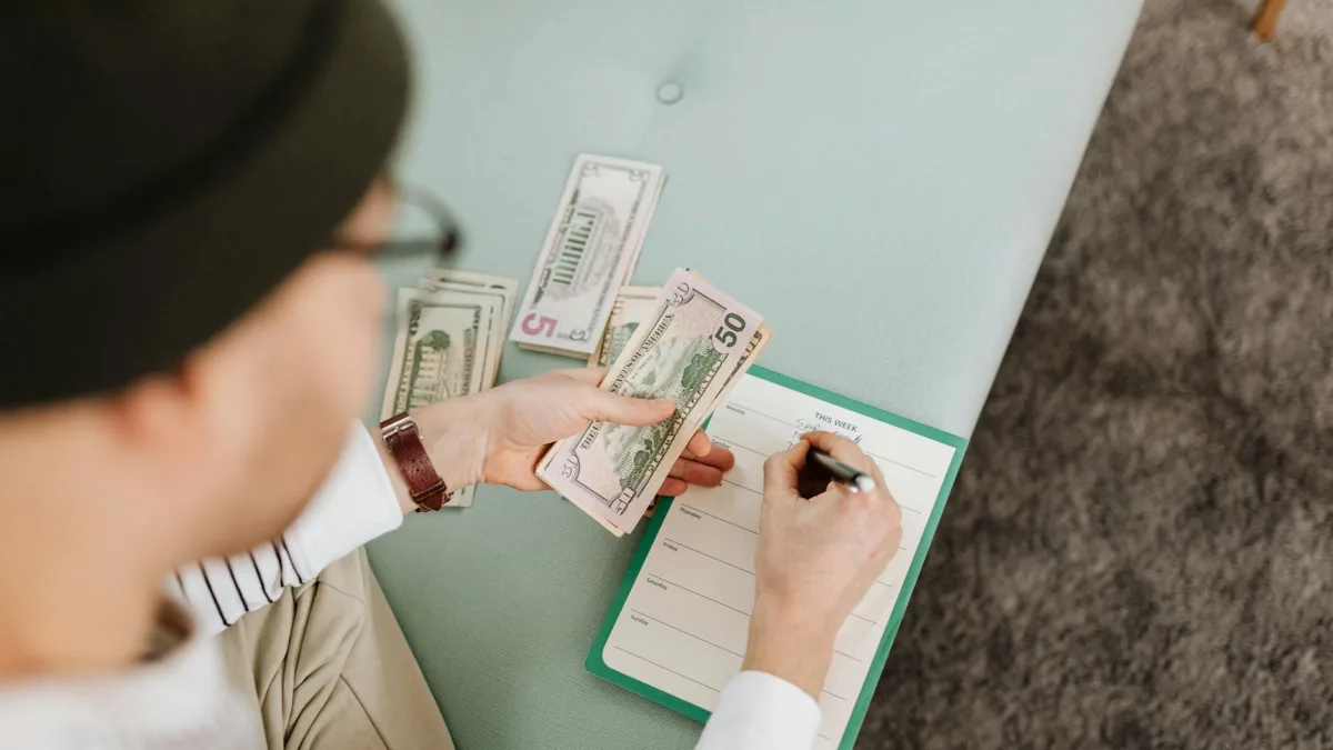Social Security proposal analyzes $500 monthly cuts and solutions