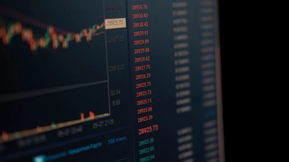 AST SpaceMobile stock surges on significant trading volume insights