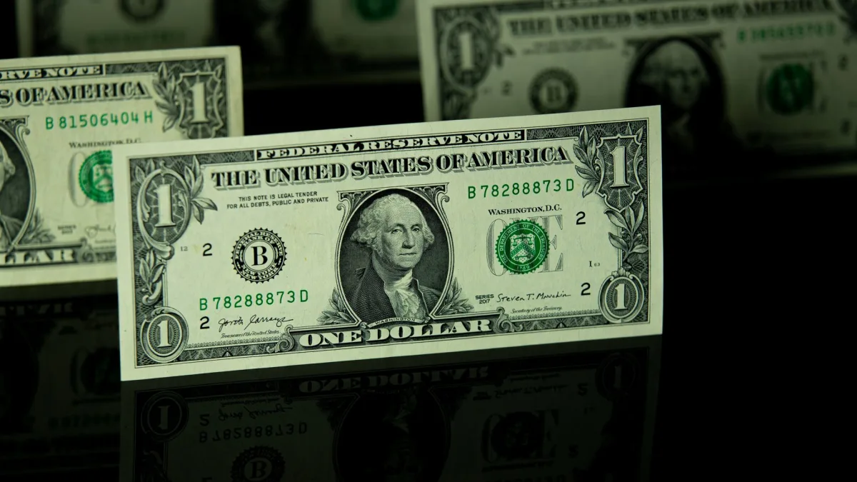 US May budget deficit shrinks with negative customs collections