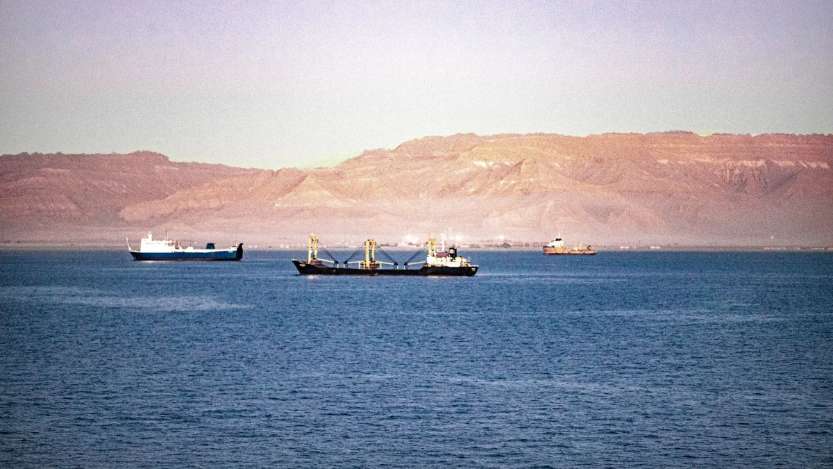 Iran's Strait of Hormuz Closure Impact on Market Stability