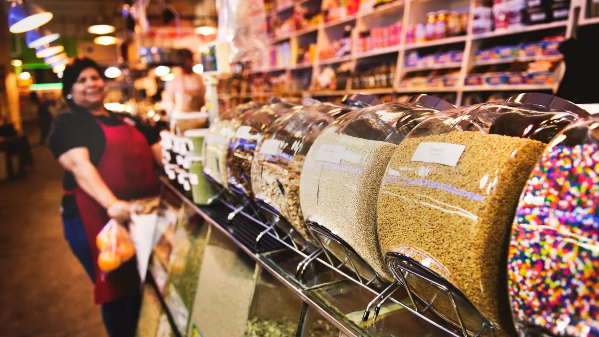 Candy Stores (Private) Expand Despite US Consumer Confidence Low