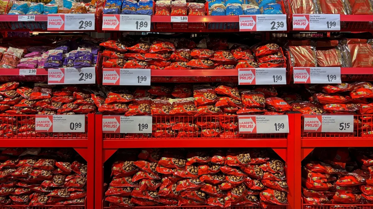 Chewy (CHWY) Price Target Downgraded to $40 by Mizuho
