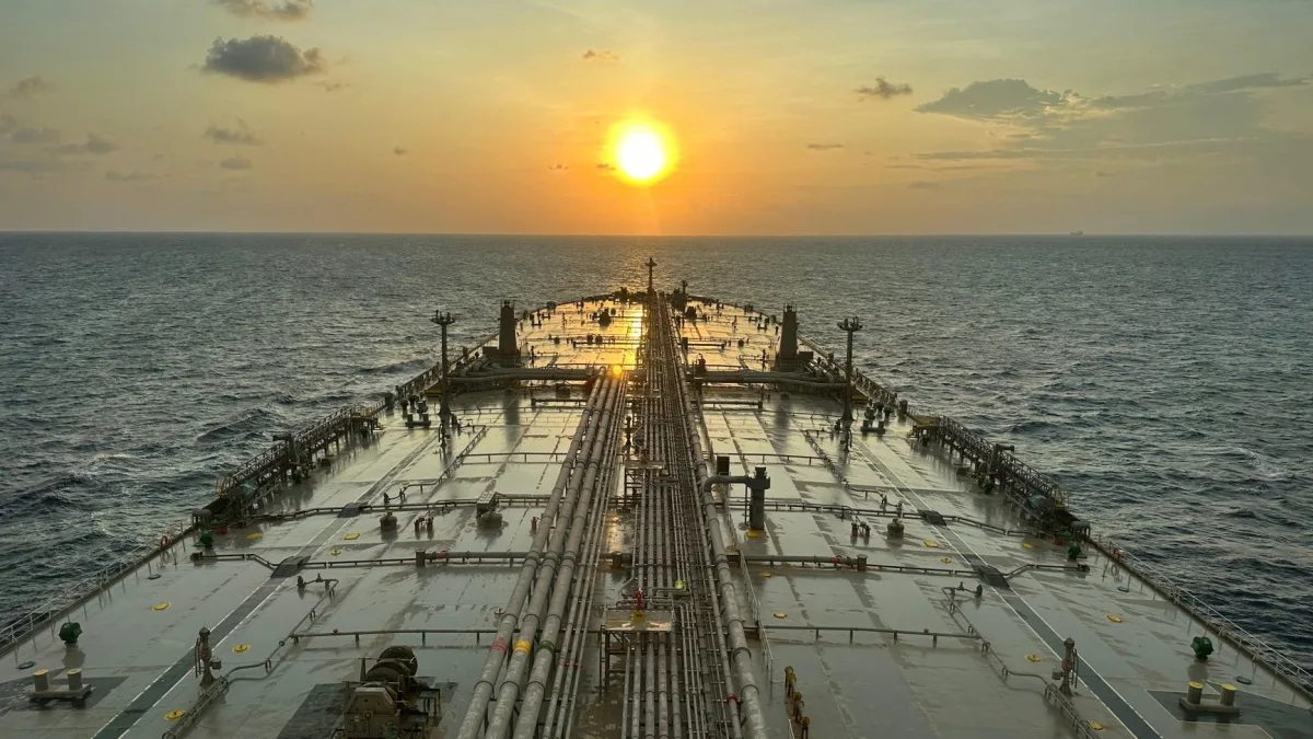 UK Intercepts Russian Oil Tanker Linked to Shadow Fleet