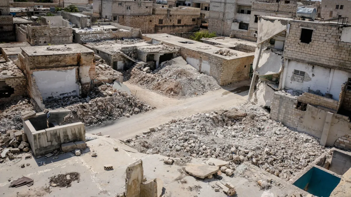 Israeli Fire Kills Six in Gaza Amid Truce Efforts