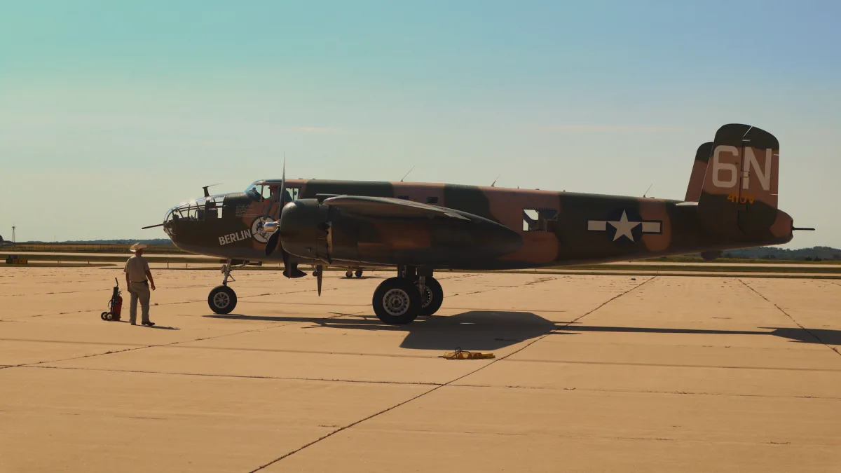 B-52 Bomber Crash at Edwards Air Force Base, 8 Crew Presumed Dead