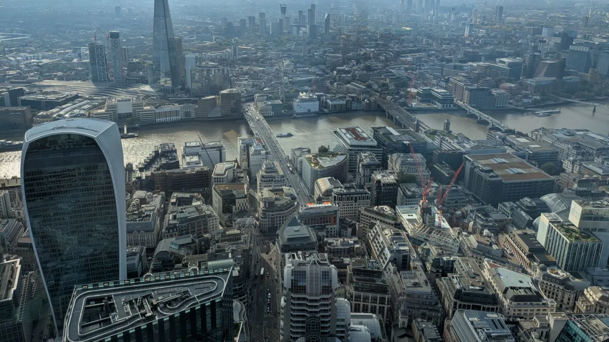 UK Gilt Yields Rise as Borrowing Hits £23.3 Billion in May