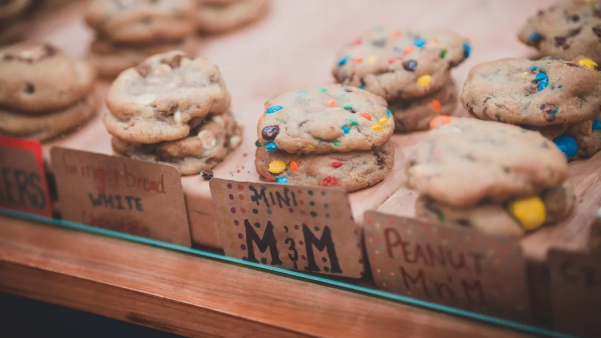 M&M's (Mars) Eliminates Iconic Colors and Artificial Dyes