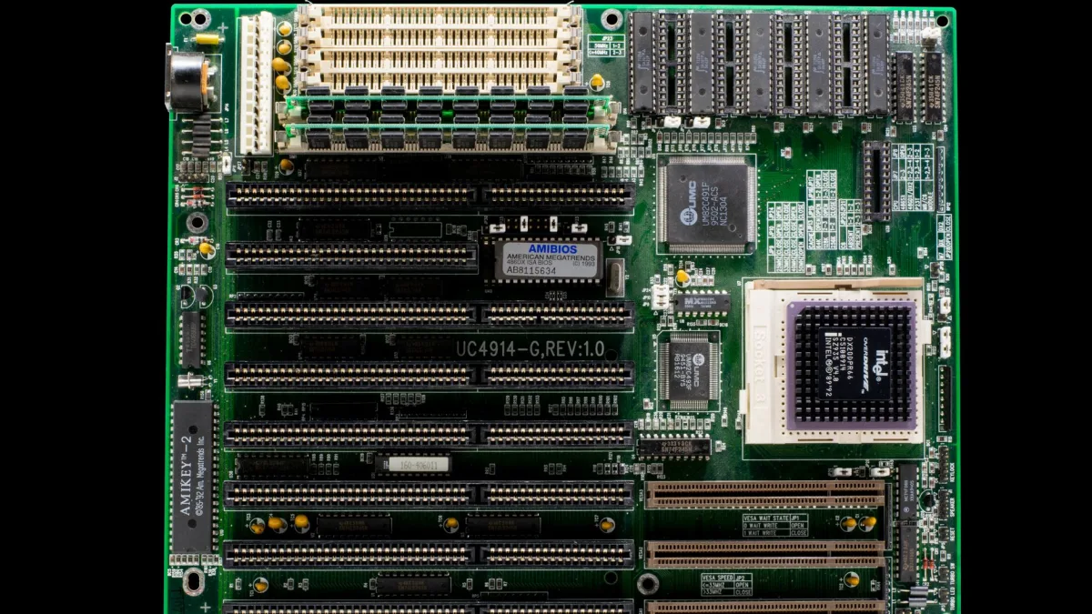 Intel (INTC) Stock Surges After Apple Chip Collaboration Announcement