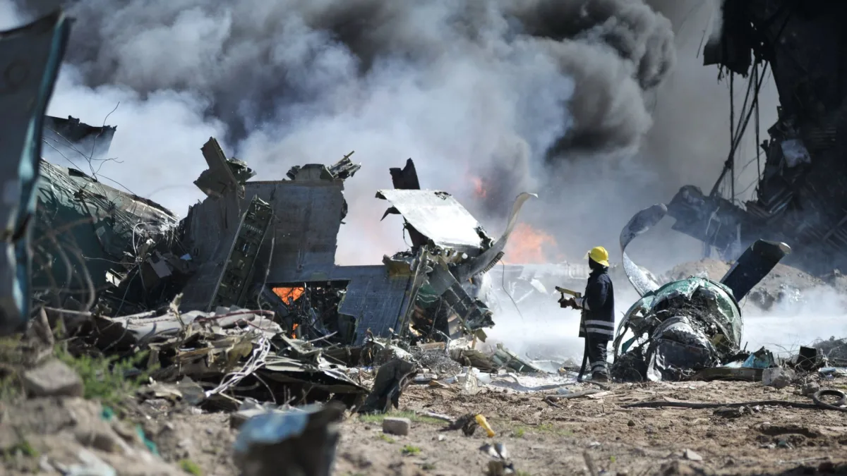 Bolivia air force jet crashes amidst crisis assistance efforts