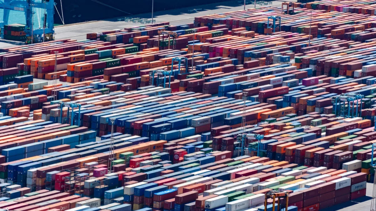 Global Trade Chokepoints Impacting Markets and Supply Chains
