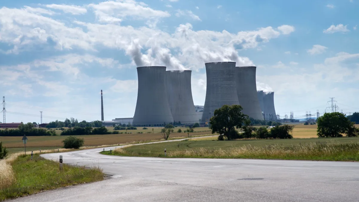 U.S. DOE Loans $17.5 Billion for 10 Nuclear Reactors Deployment